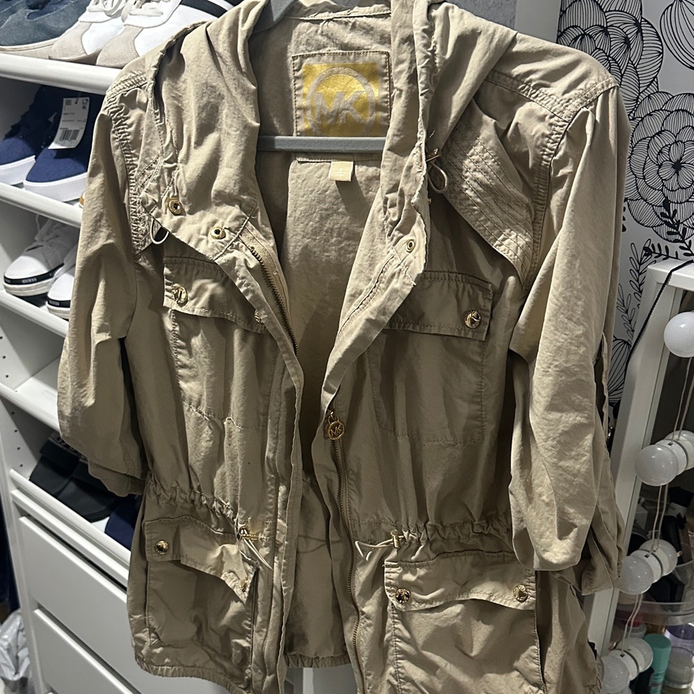 2x$60- Michael Kors Beige Jacket with Gold Logo Patch